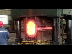 Raccordi a T per tubi in acciaio